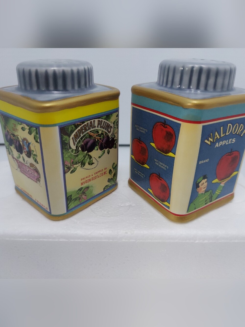 Vintage Labels Salt & Pepper Shakers By Sakura NY USA Division Of Oneida Ltd